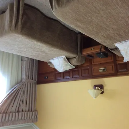 O Castelo Szálloda Cervo