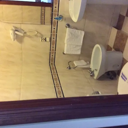 O Castelo Hotel 2*