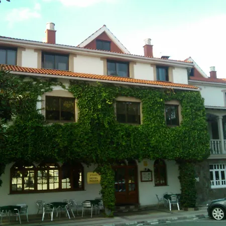 Otel O Castelo Cervo (Lugo)
