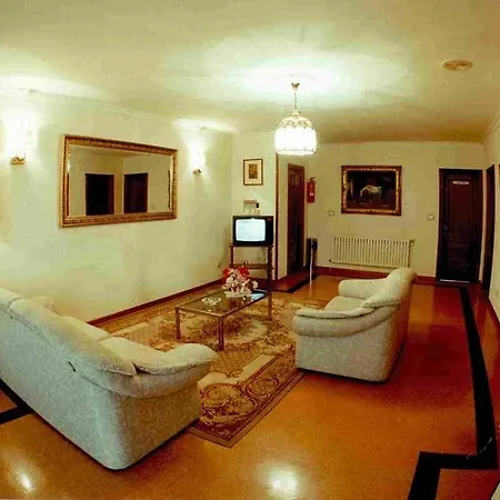 Hotel O Castelo Cervo (Lugo)