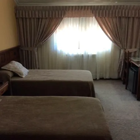 O Castelo فندق ثيرفو