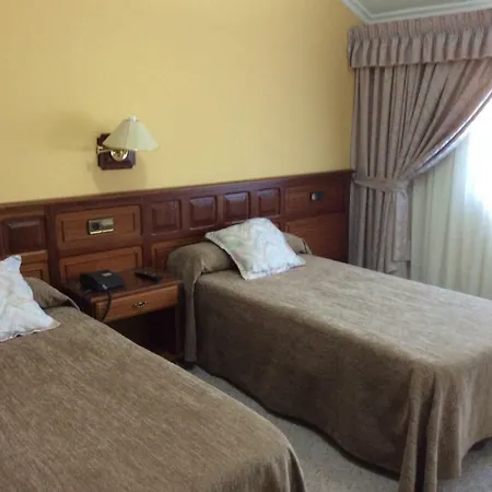 O Castelo Hotel 2*