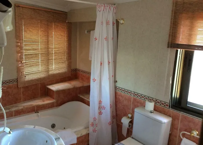 Hotel O Castelo Cervo (Lugo)